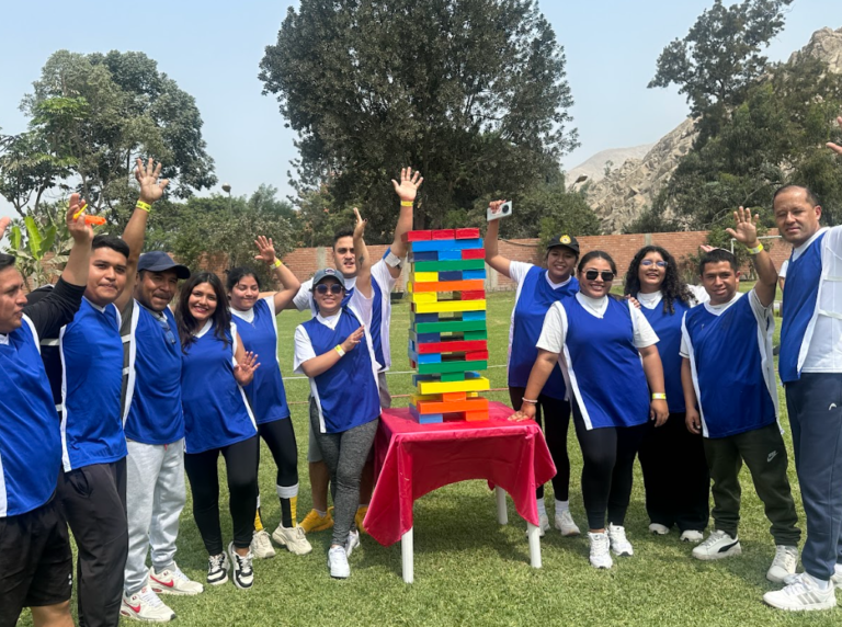 Gymkana Corporativa y el Juego Jenga Gigante
